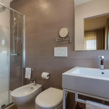 Angela Villa Monterubbiano