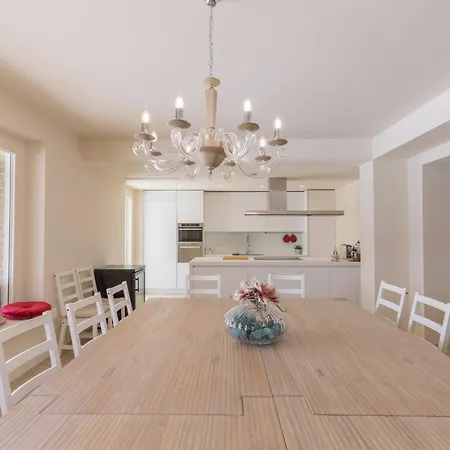 Angela Villa Monterubbiano